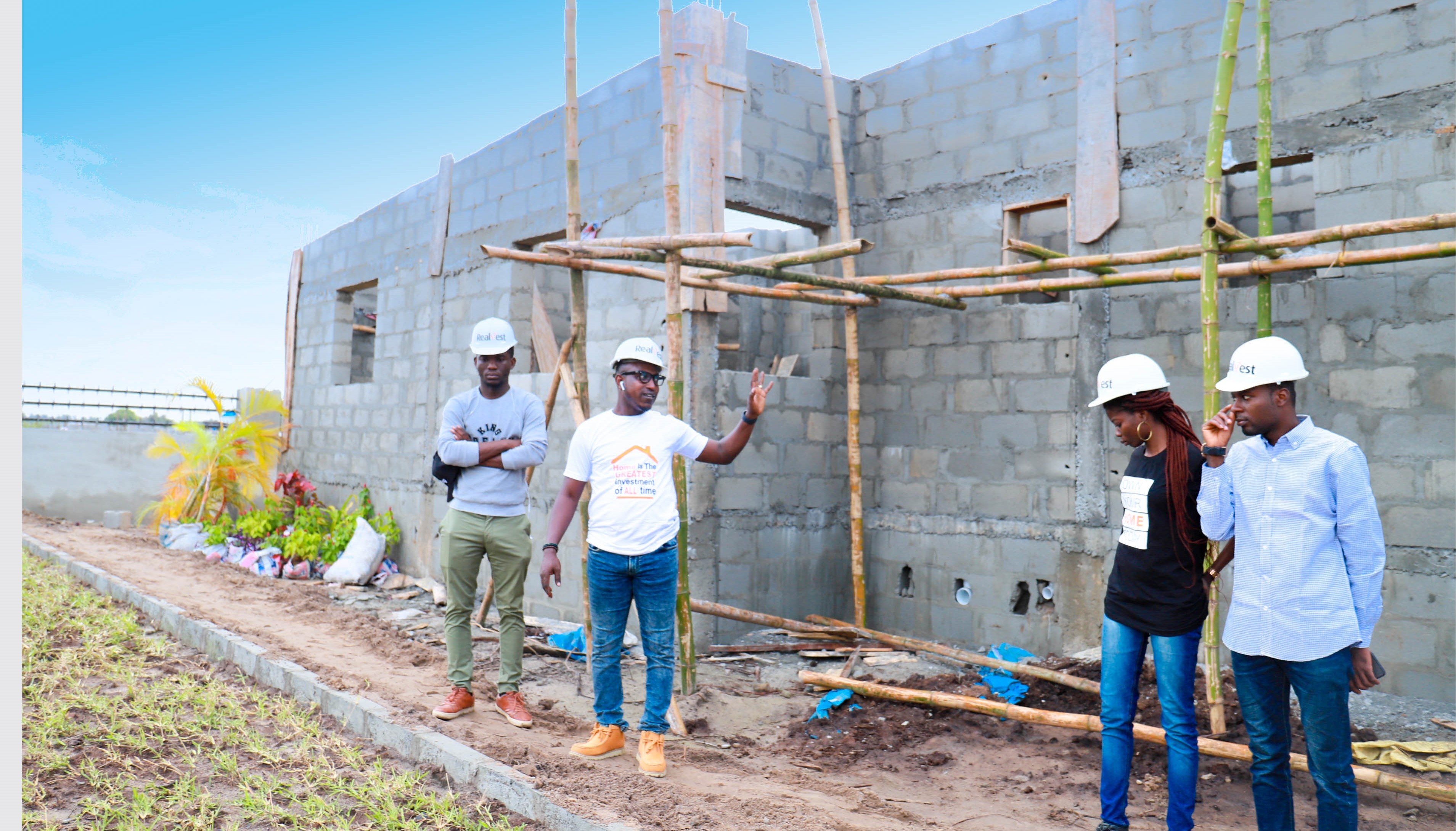 Edificio team on site — client inspection
